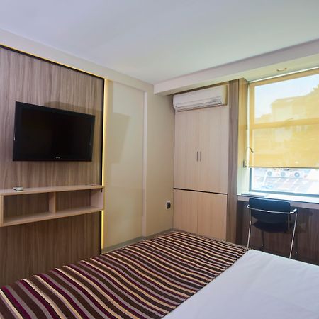 Victoria Regia Hotel Iquitos Exterior photo